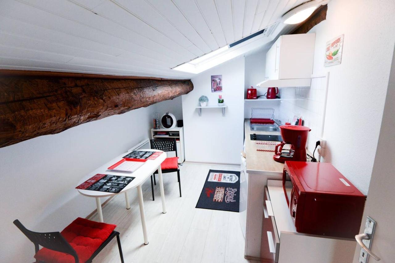 STUDIO 9 Classé 2 Etoiles Carcasona Exterior foto